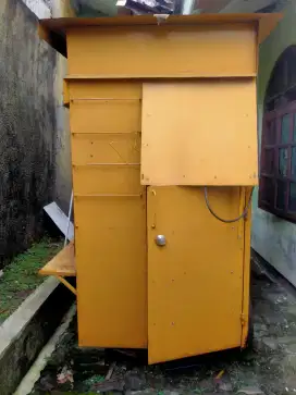 Gerobak Bekas Warung
