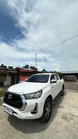 Hilux D-Cab 2023