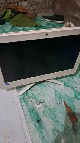 PC All in one merk hp normal nyala