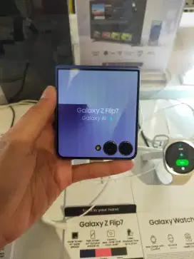 Samsung Galaxy Z Flip7
