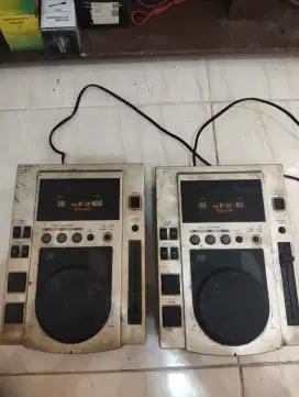 Pioner CDJ 100 ada 2 biji