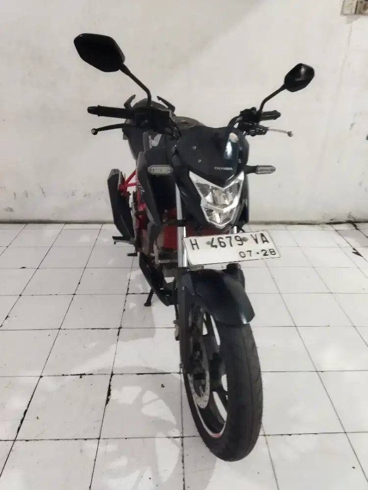 DJ CBR 150R STREETFIRE 2018 ISTIMEWA