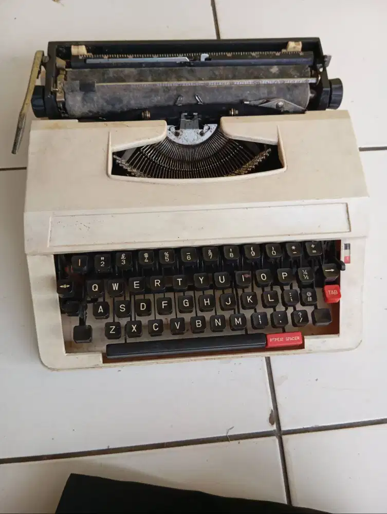 mesin tik manual