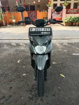 Dijual motor Honda Beat street 2019
