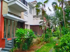 Dijual Cepat Rumah Lantai 3.5 Lantai Gading Park View, Kelapa Gading