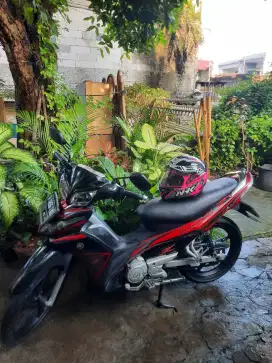 Dijual yamaha jupiter z robot harga 7jt nego surat2 lengkap plus helm