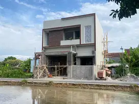Rumah 2Lt Strategis di Maguwoharjo Dekat Hotel Grand Diamond Yogyakart