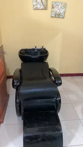 Jual perlengkapan/set salon bekas lengkap