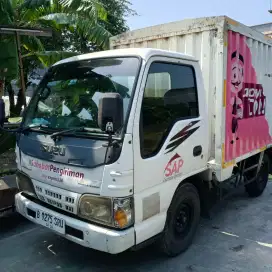 Engkel box isuzu