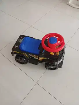 Mobil mainan anak-anak
