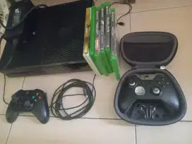 Xbox one  ( setara ps4) hdd 1tb game kaset. Stick 2pc segel.Barter ps4