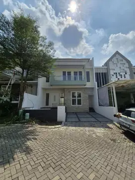 RUMAH ROYAL RESIDENCE CLUSTER ST JAMES