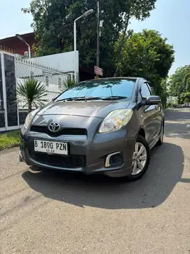 [CASH] Toyota Yaris E At 2013 Tt Pribadi Yaris Matic Murah E-at 2012