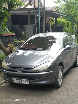 Peugeot cbu 206 xr at