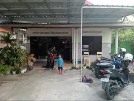 DIJUAL! Rumah dengan Tanah Luas & Lokasi Strategis di JATIM