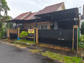 DISEWAKAN  RUMAH SIAP HUNI FULL PERABOT SANGAT ISTIMEWA FULL PERABOT