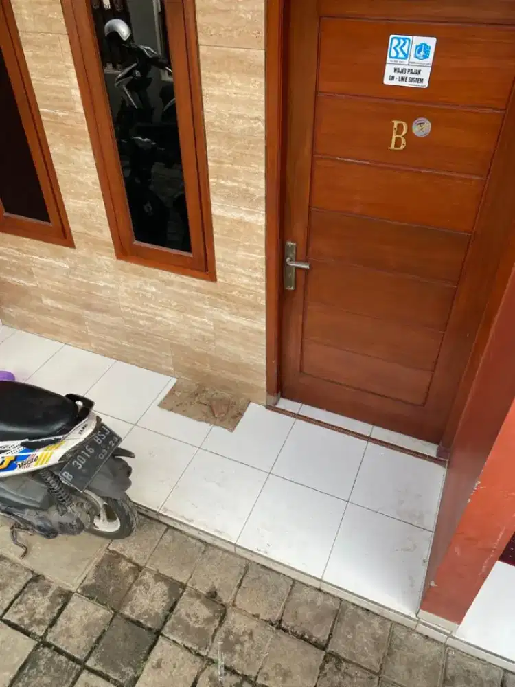 RUMAH  KONTRAKAN