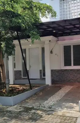 Disewakan rumah +private pool