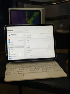 ipad Pro 2020 10.9 inch 512Gb Silver + Magic Keyboard!