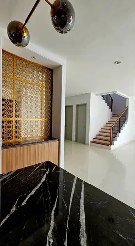 Dijual Rumah Cantik Jakarta Garden City Full Renov Cluster Elite