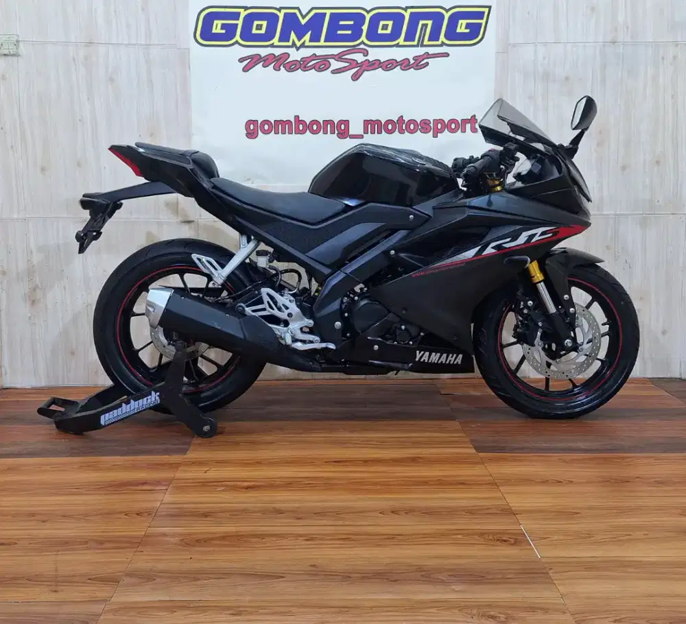 YAMAHA R15 V3 2019