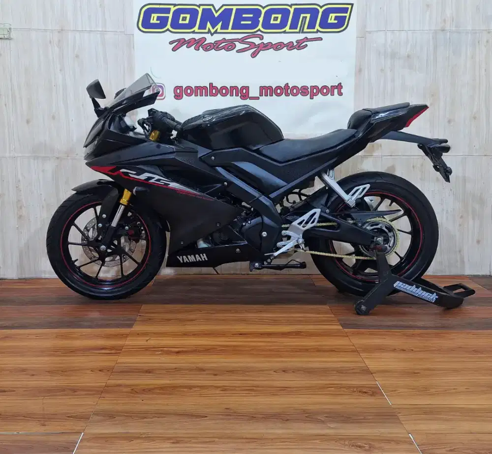 YAMAHA R15 V3 2019