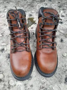 Sepatu Boot Red Wing Dyna Force Brown Original