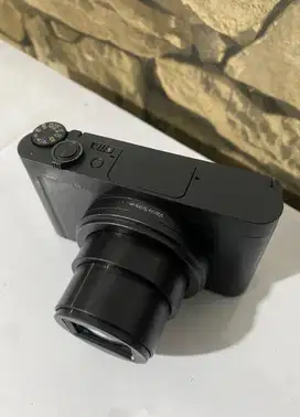 Sony cybershoot WX500 super zoom