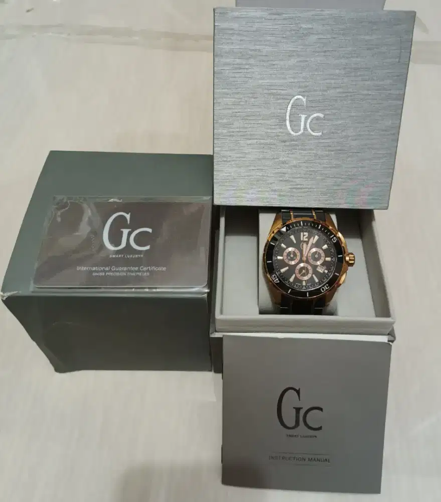 Jam tangan pria GC