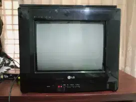 TV LG FLATSLIM 14in