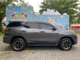 Toyota Fortuner 2.4 GR Nik 2021 Reg 2022