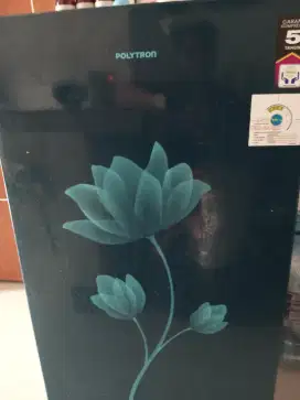 Kulkas 1 pintu merk polytron
