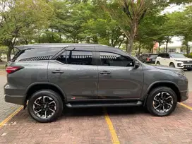 Toyota Fortuner 2.4 GR Nik 2021 Reg 2022