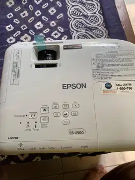Proyektor epson eb-x500