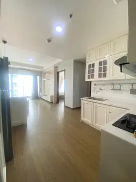 Condominium Greenbay Pluit Tipe 2 BR Fully Furnished View Kota ada AC