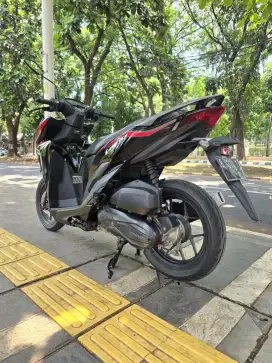 DP MINIM 1JTA CASH KREDIT NEW HONDA VARIO 125 CBS THN 2021 PAJAK IDUP