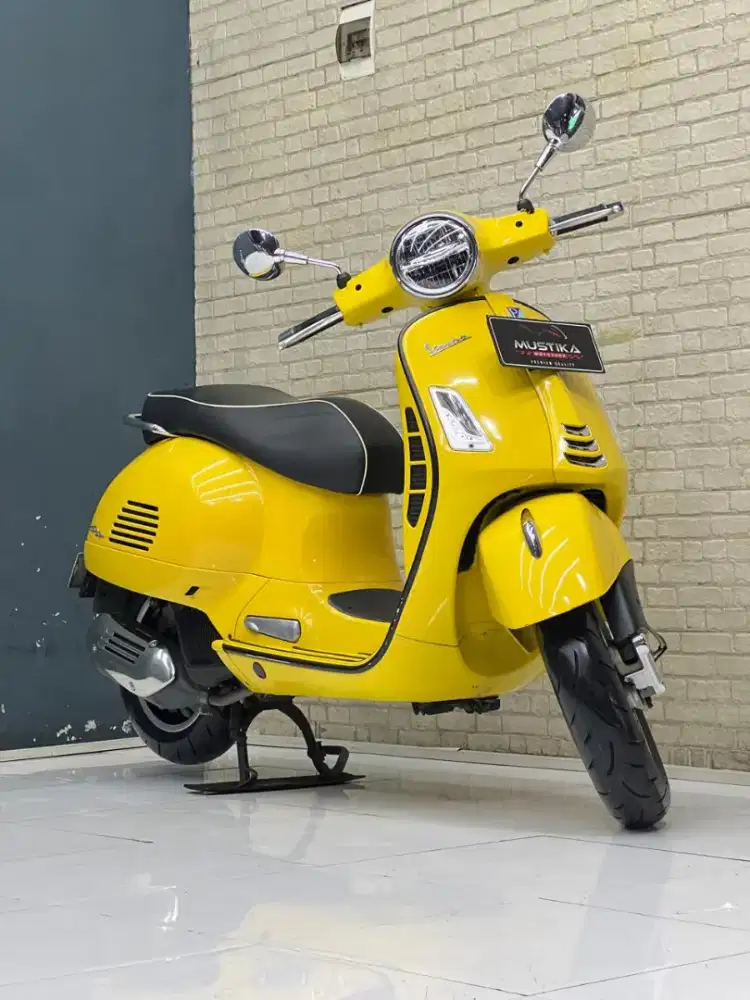 TERMURAH‼️ Vespa GTS 150 ABS PMK 2021 Kuning Favorit - Dava Mustika