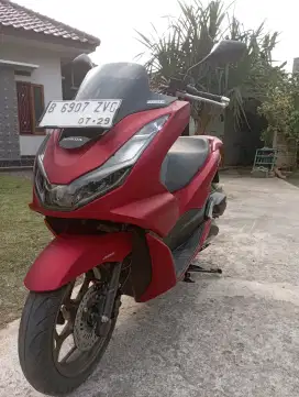 HONDA PCX ABS 2024 KM 4000 KONDISI BAGUS