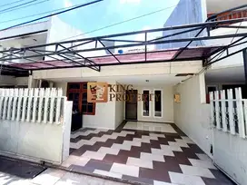 DISEWAKAN RUMAH JELAMBAR 1,5LANTAI SIAP HUNI 2BR+
