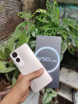 Vivo V50Lite 8+8/256 4G 2bulan like new
