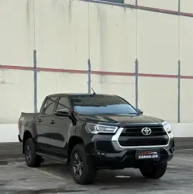 Toyota New Hilux D Cab 2.4 V 4x4 Automatic Tahun 2022 KM 24rb record