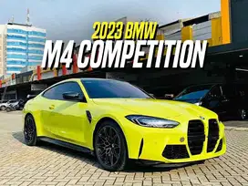 BMW M4 Competition 2023 iDrive8 Yellow on Black Kuning M4C Comp G82