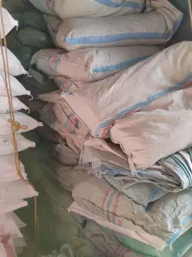 Karung bekas paket