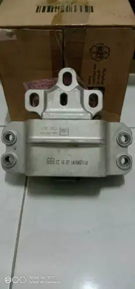 Transmisi/gear mounting 1k0199555AB vw acirocco (original)