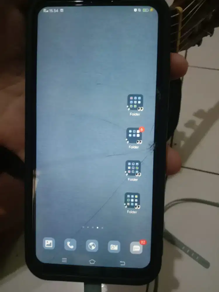 vivo v15 6/64 minus retak pinggiran