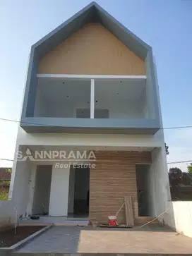 Rumah baru 2 lantai di permata pamulang