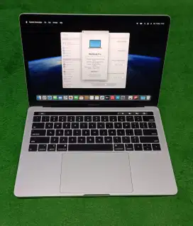 Apple Macbook Pro 2019 i7 16/256 Silver Touchbar Murah