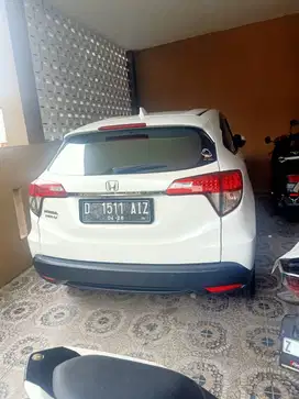HRV 2021 jual cepat km 23.000 barang istimewa