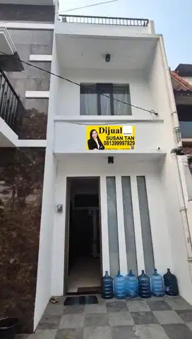 Dijual rumah babatan  pratama modern minimalis semi furnished