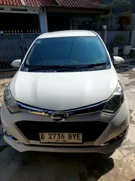 Sigra 1.2 R deluxe